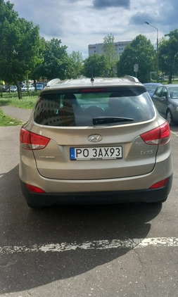 Hyundai ix35 cena 31000 przebieg: 245000, rok produkcji 2011 z Poznań małe 106